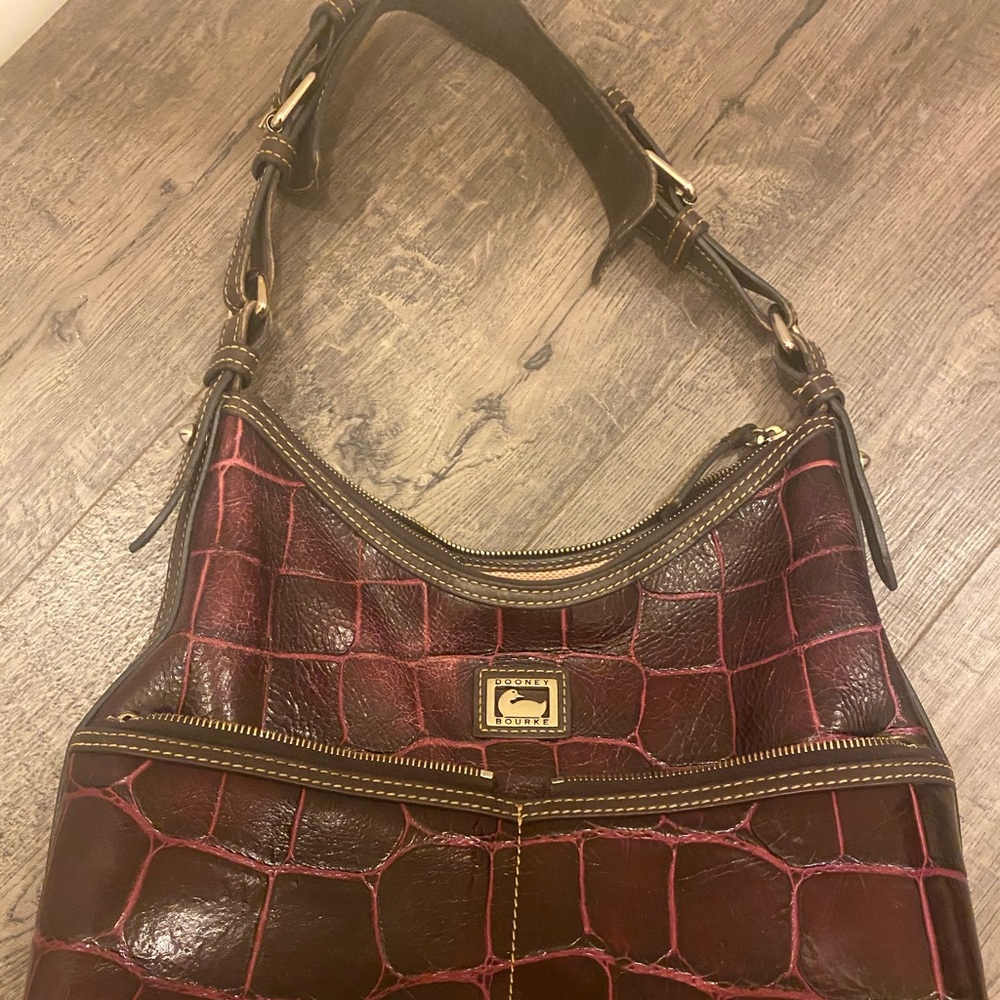 Dooney Bourke Medium giraffe print bag